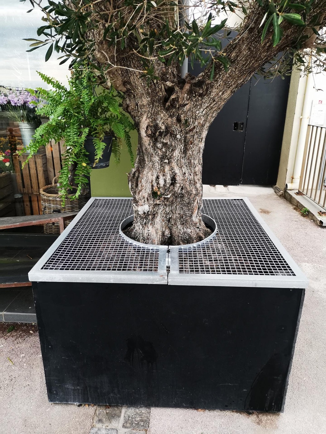 Ouvrage de ferronnerie sur mesure réalisé par l'Atelier Gombertois à Marseille